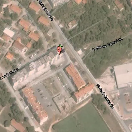 By The Center Daire Zadar