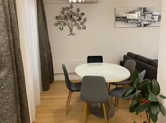 Appartement By The Center Zadar